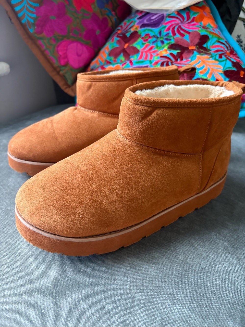 Pull & Bear Short Brown Cozy Boots